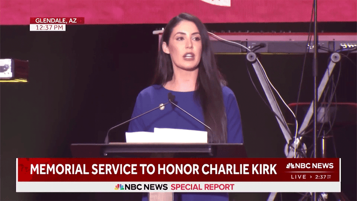 122025_.anna_paulina_luna_kal