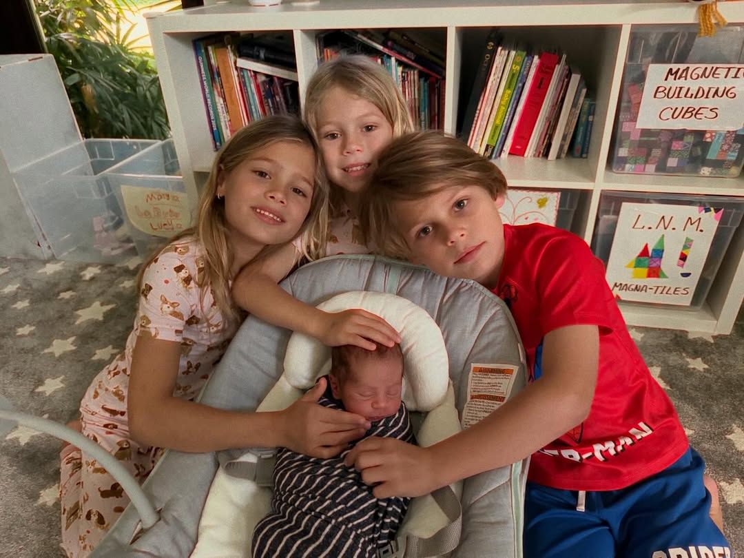 Kournikova shared a photo of her four kids