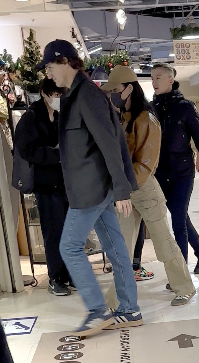 Trudeau and Perry were spotted enjoying some of the tourist areas in Tokyo