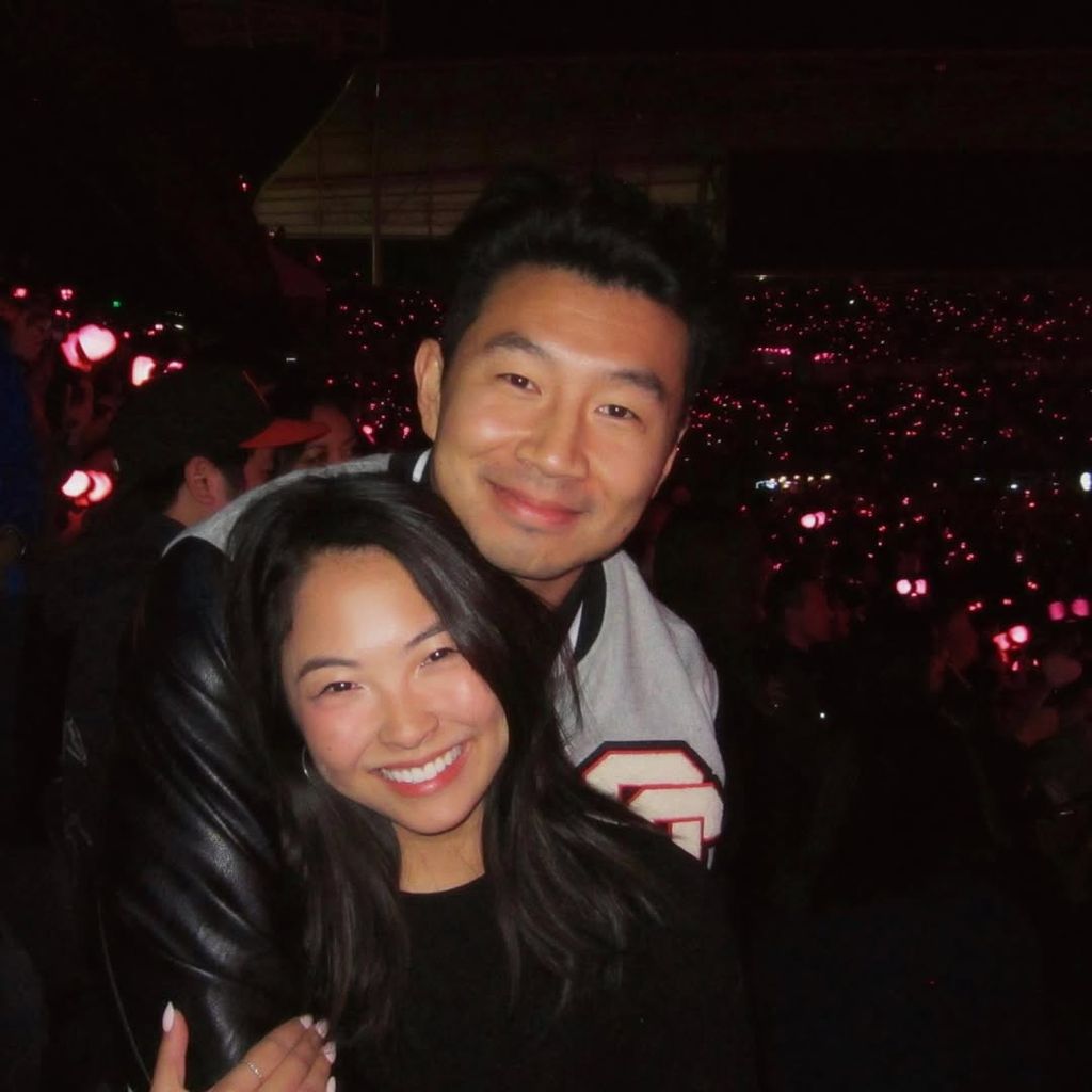 allison hsu simu liu hugging concert