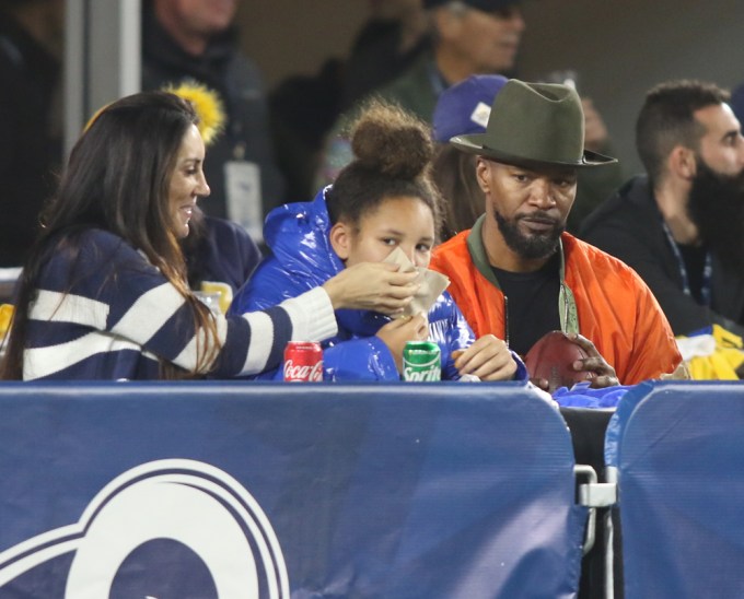 Jamie Foxx Attends the Seattle Seahawks With Family
