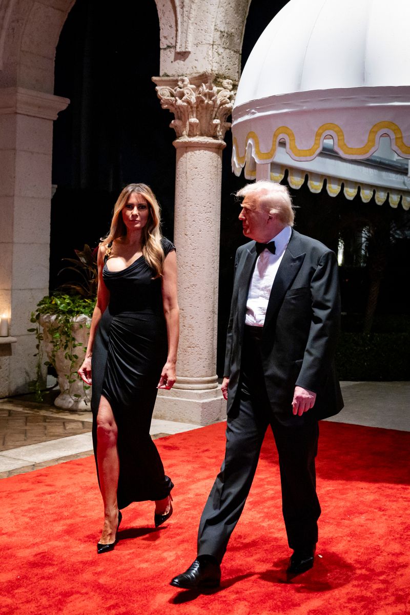 During New Year’s Eve 2024–2025, the First Lady opted for a black Versace Medusa 95 Draped Gown.