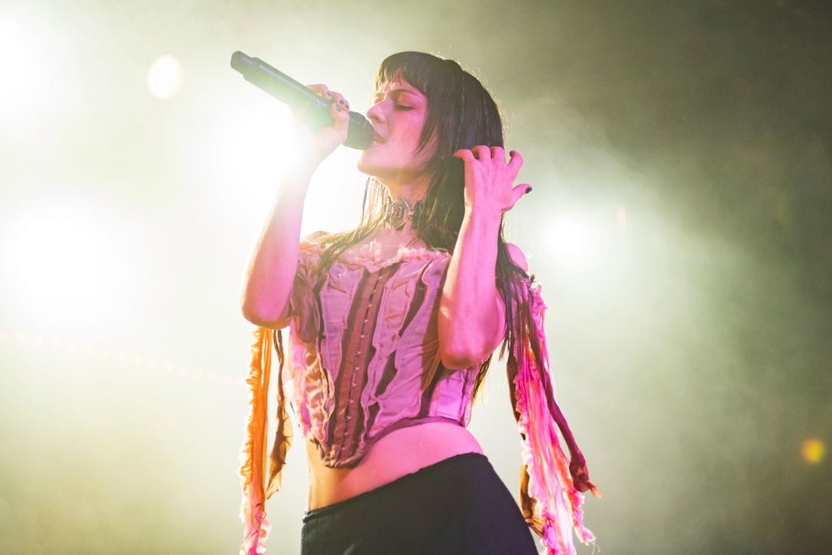 Mari­a Zardoya of The Marias