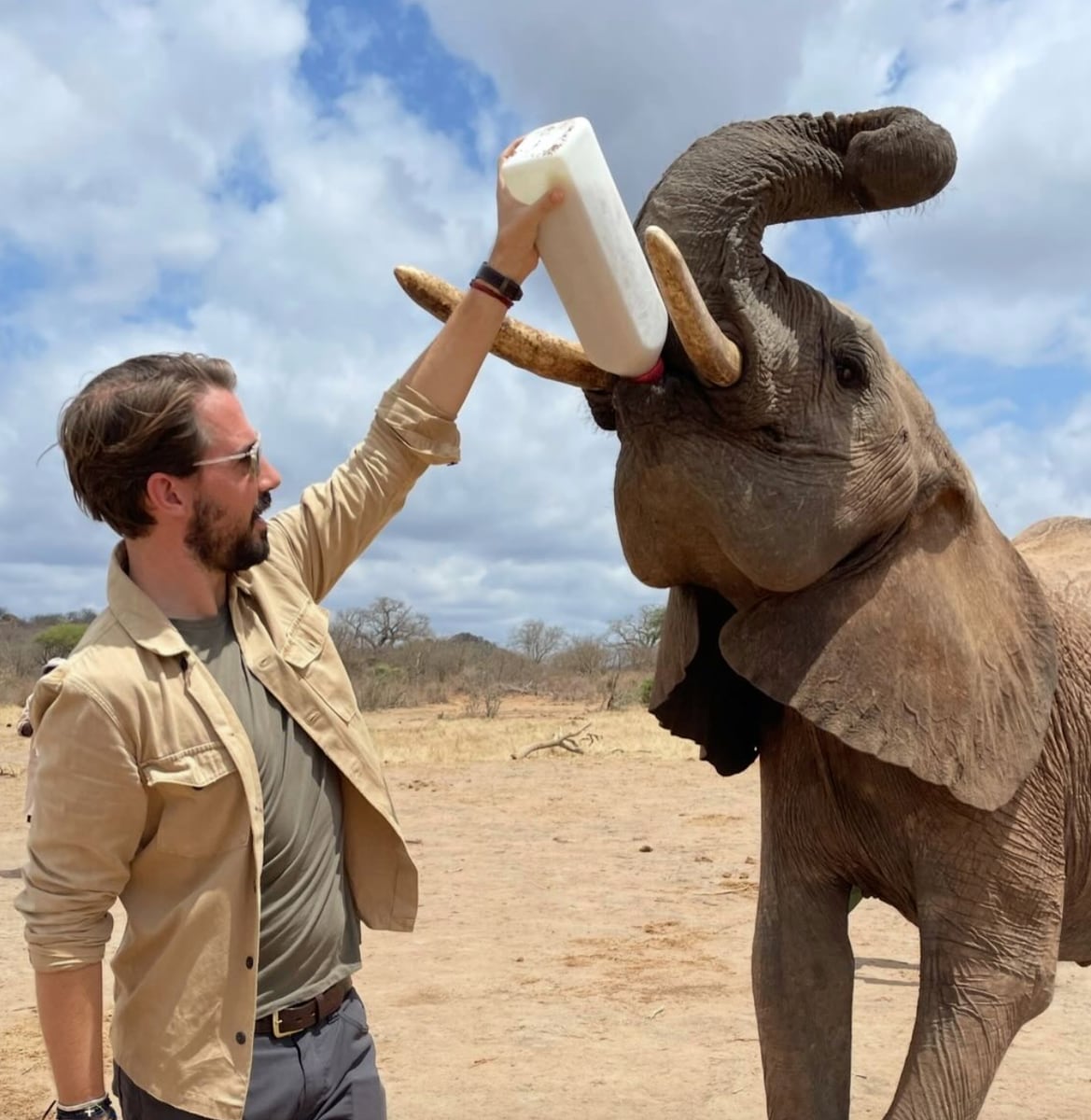 Nina describes her project as a space that celebrates culture and community while fostering a profound connection with nature, supporting marine research. 