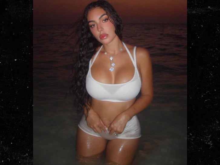 0126-georgina-rodriguez-hot-shots-sub1_720