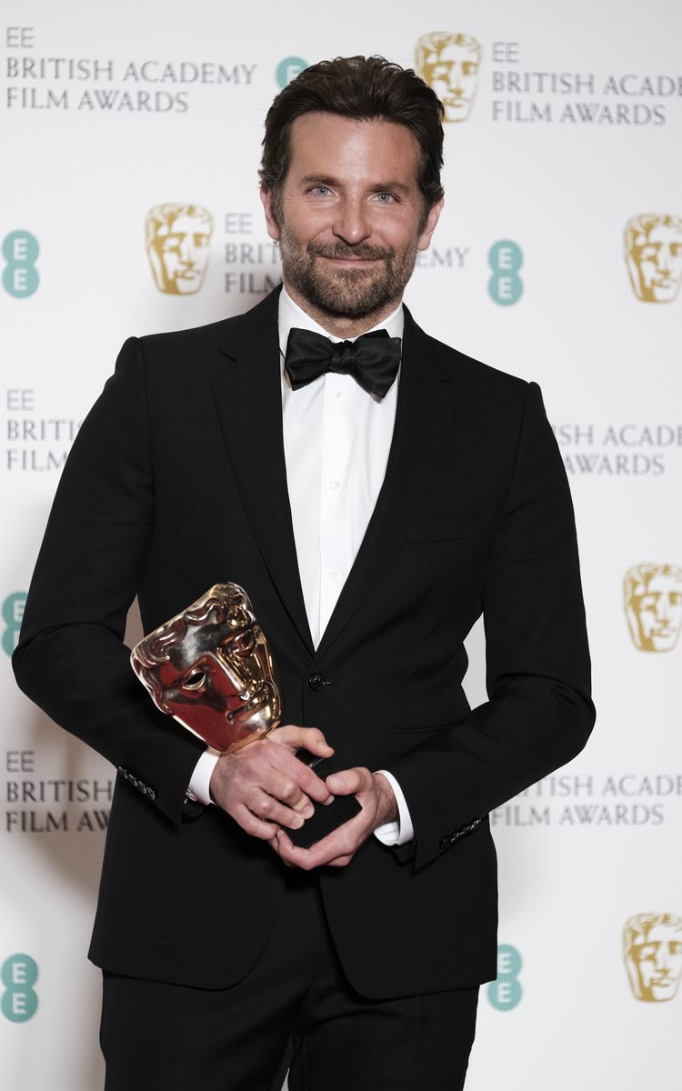 Bradley Cooper sets the record straight on plastic surgery rumors