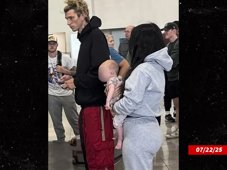 megan fox and machine gun kelly bg 2