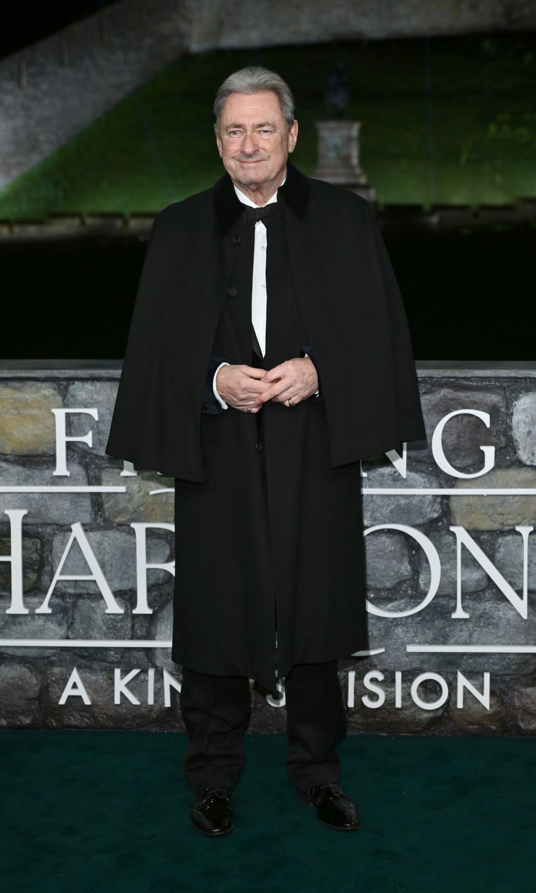 Alan Titchmarsh in front of Windsor Castle