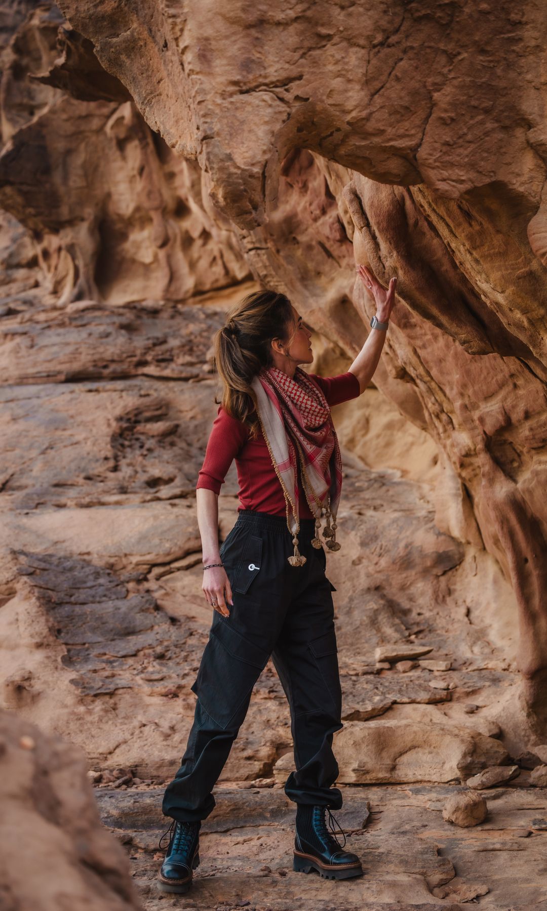 Queen Rania and Princess Salma Visit Wadi Rum