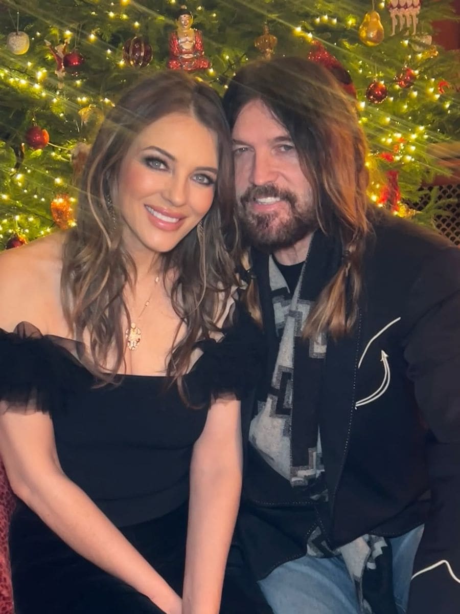 Elizabeth Hurley and Billy Ray Cyrus celebrated Christmas together
