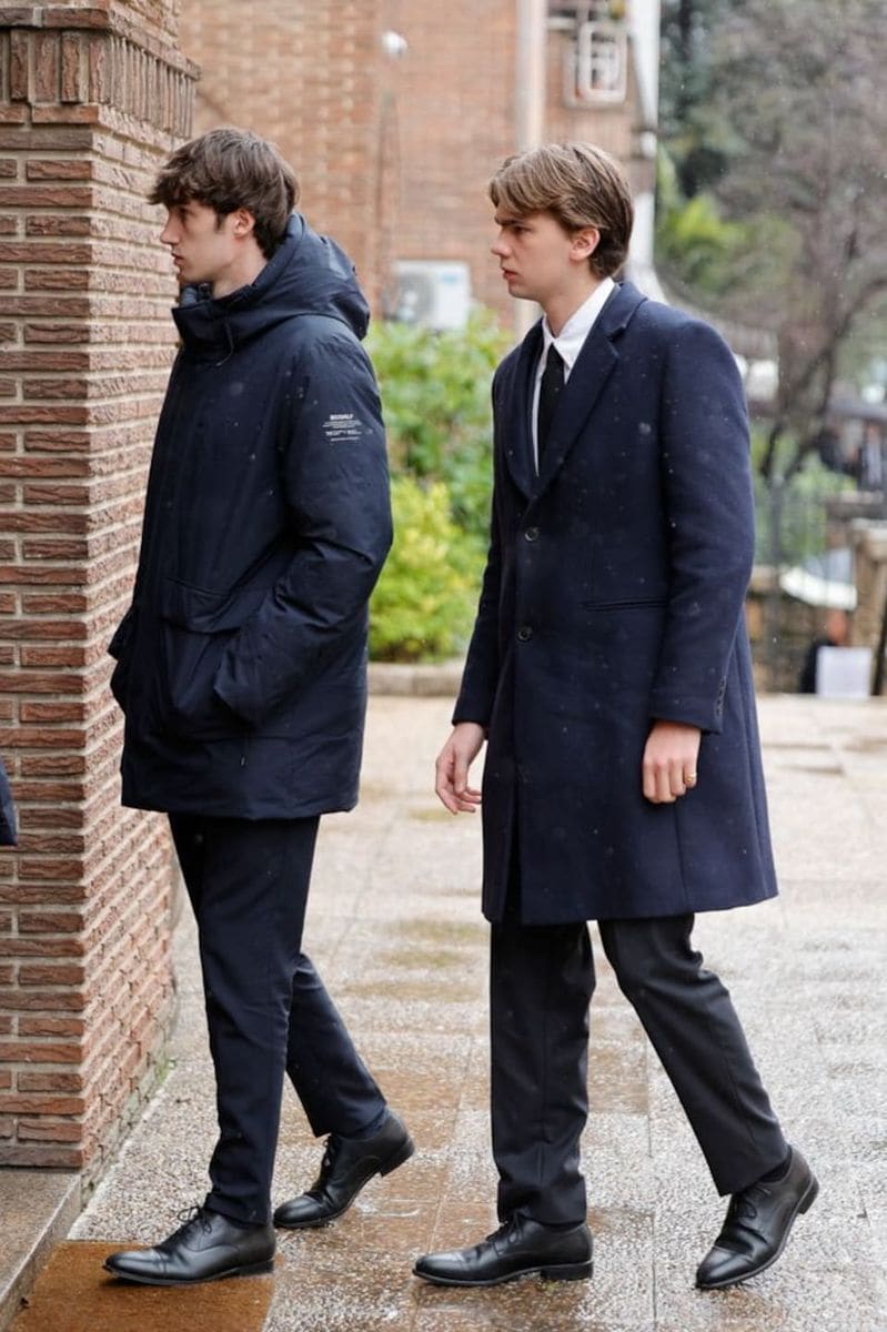 Queen Sofia Supported by Her Grandchildren at Princess Irene’s Farewell