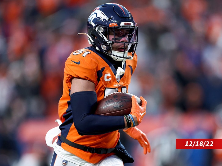 justin-simmons-sub-getty-1