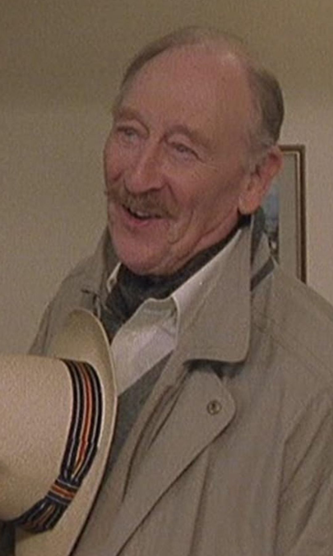 Frank Mills in a still from Hetty Wainthropp Investigates