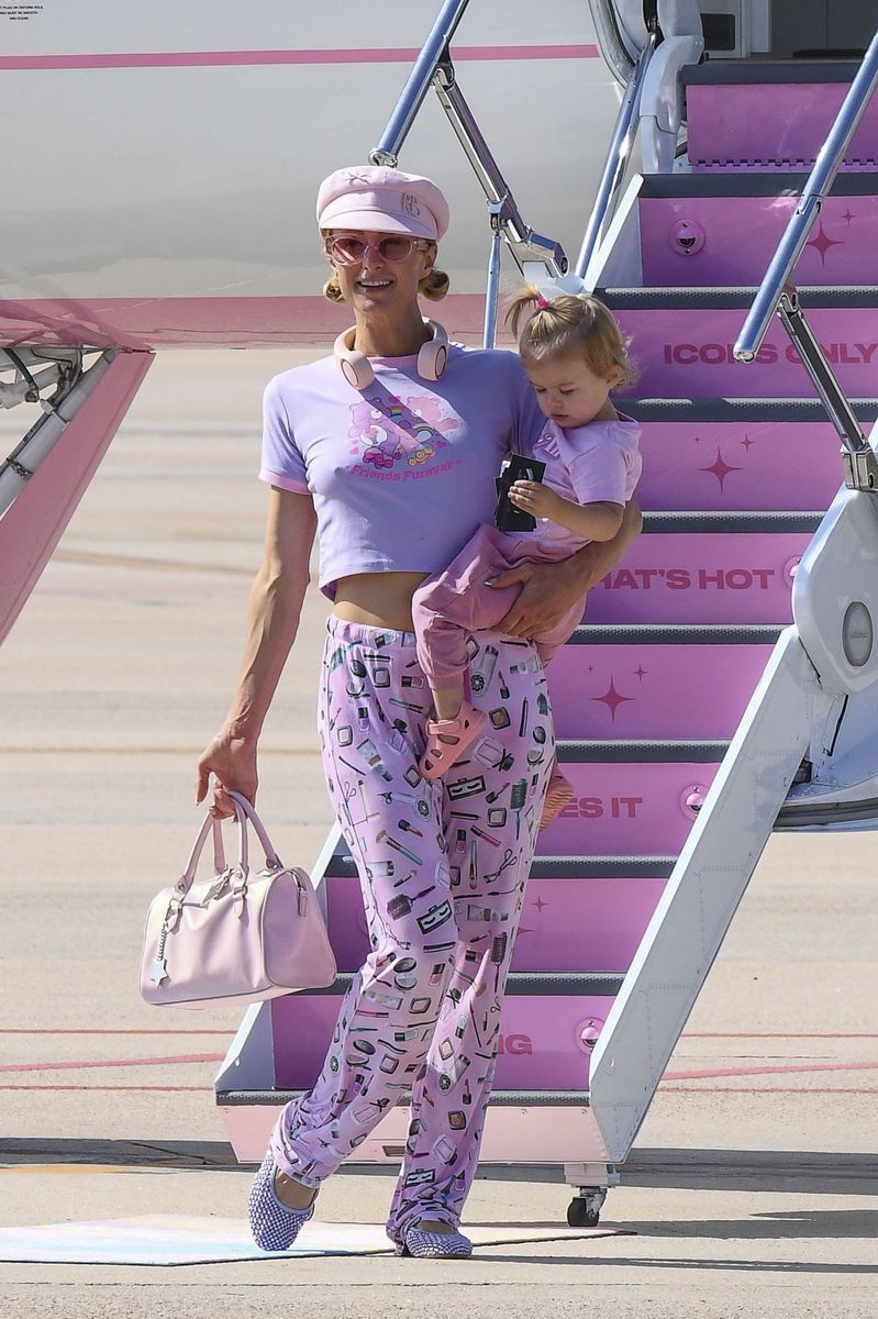 She and her daughter wore adorable matching outfits