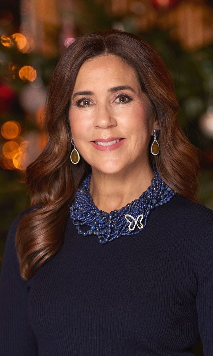 Mary of Denmark, 54, debuts chic long bob and looks years younger