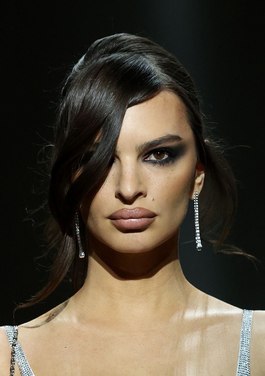 Emily rocked a bold smokey eye 