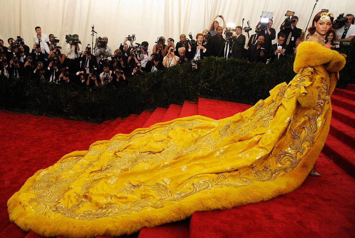 NEW YORK, NY - MAY 04:  Rihanna arrives at "China: Through The Looking Glass" Costume Institute Benefit Gala at the Metropolitan Museum of Art on May 4, 2015 in New York City.  (Photo by Rabbani and Solimene Photography/Getty Images) 