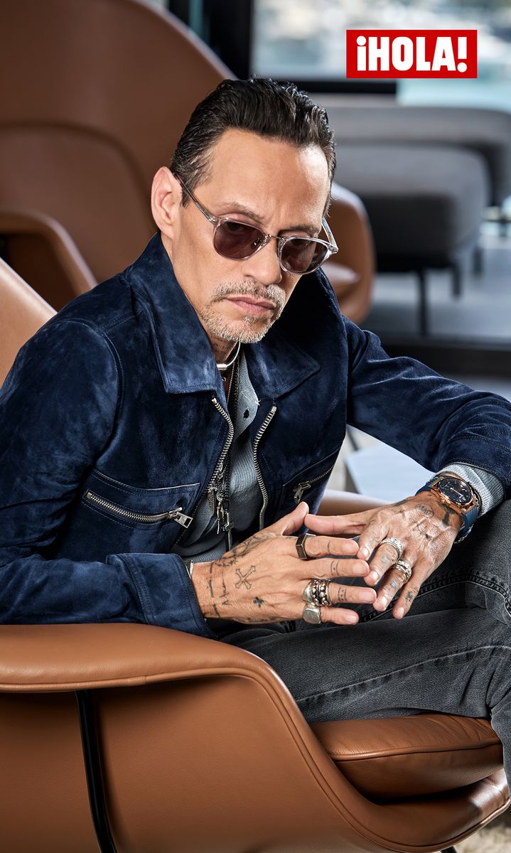 Photo: Jesús Cordero | Stylist: Irma Martínez | Makeup: Jamie Harper | Hair: Marcos Carrasquillo | Jacket: Tom Ford | Jeans: Diesel | Boots: John Varvatos | Watch: Bulova | Bracelets, Buck Palmer, and rings: The Room Concept Store, John Hardy, and Vania and David