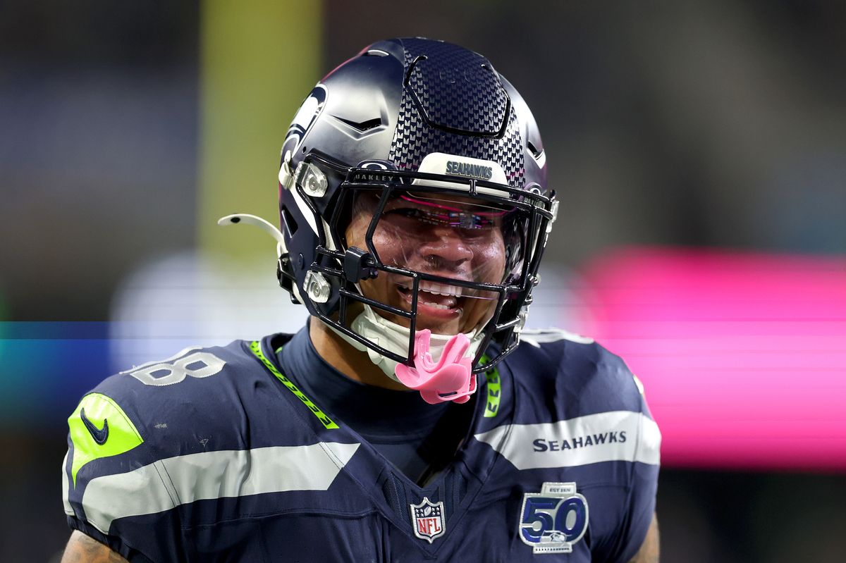 Elijah Arroyo, Tight End, Seattle Seahawks – Mexican heritage