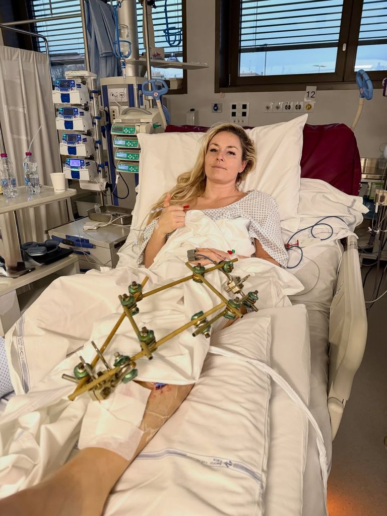 Lindsey vonn hospital bed