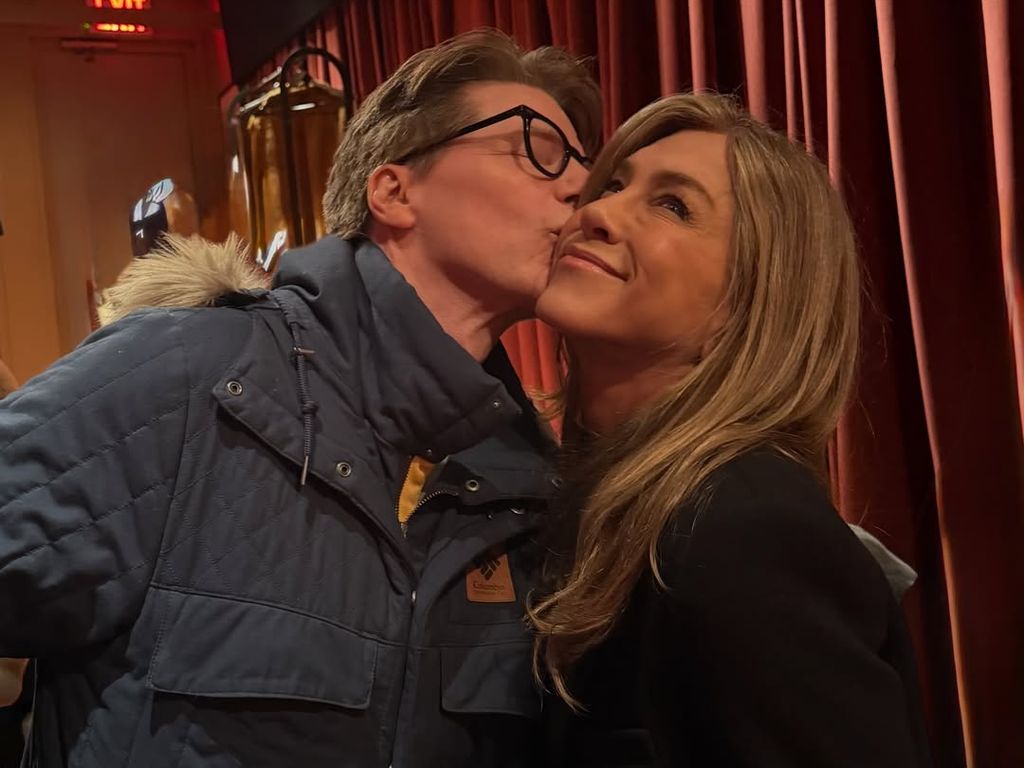 Sean and Jennifer shared a sweet moment