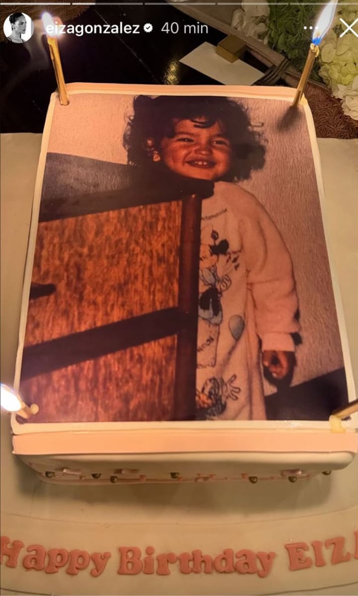 This nostalgic touch connected her present with her roots