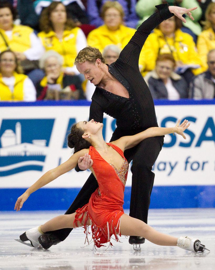 Madison Chock and Evan Bates of the United States perform their short program during Skate Canada International, October 28, 2011 in Mississauga, Canada.    AFP PHOTO/Geoff Robins (Photo by GEOFF ROBINS / AFP via Getty Images)