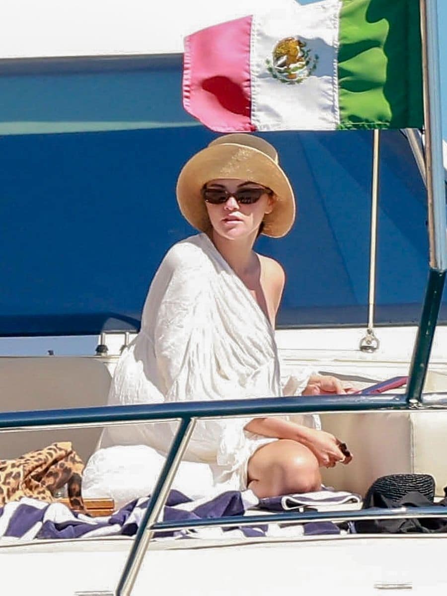 The A-list crew looked carefree and fully in vacation mode off the Mexican coast.