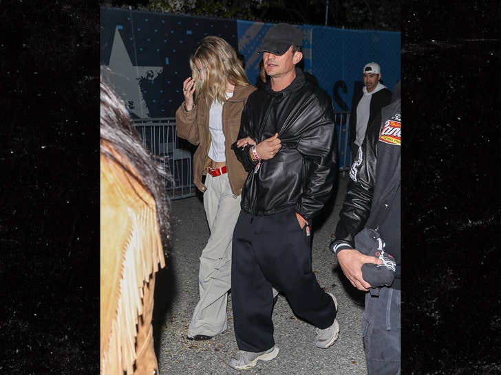 Orlando-Bloom-backgrid-1