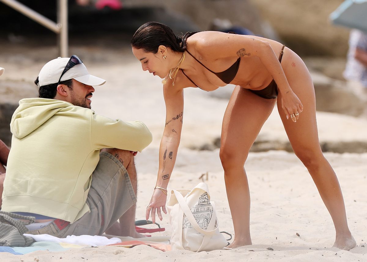 Bad Bunny is seemingly back with his ex girlfriend, Gabriela Berlingeri.