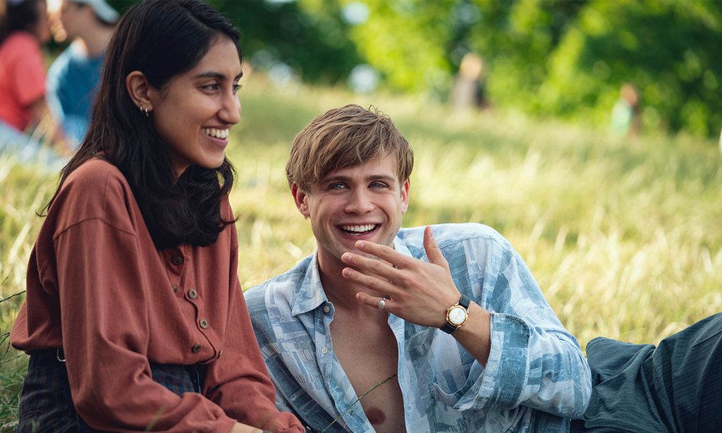 Ambika Mod and Leo Woodall in One Day