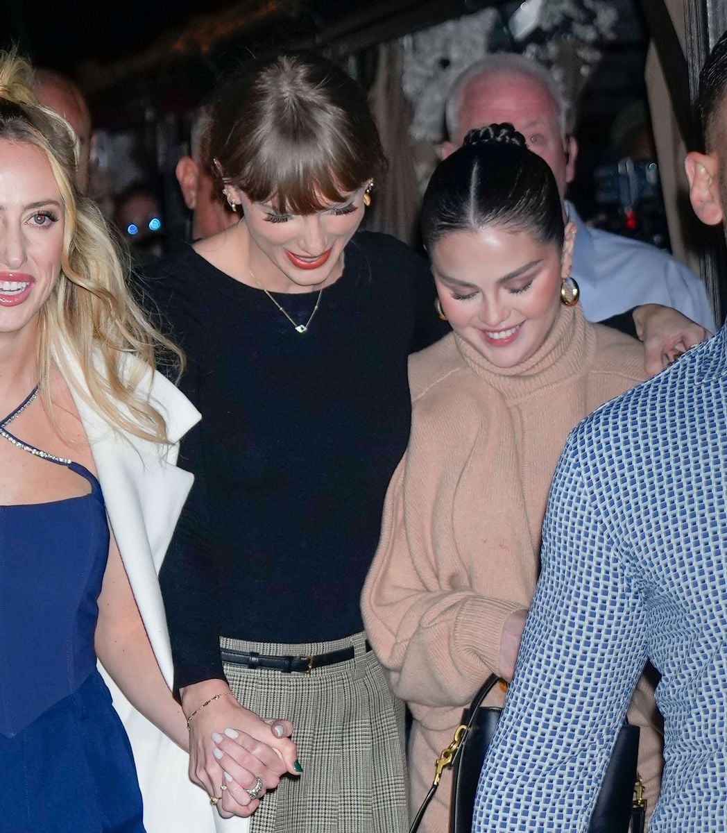 Taylor Swift and Selena Gomez in New York City. 