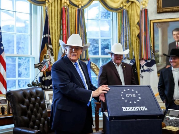 donald trump Resistol cowboy hat facebook 1