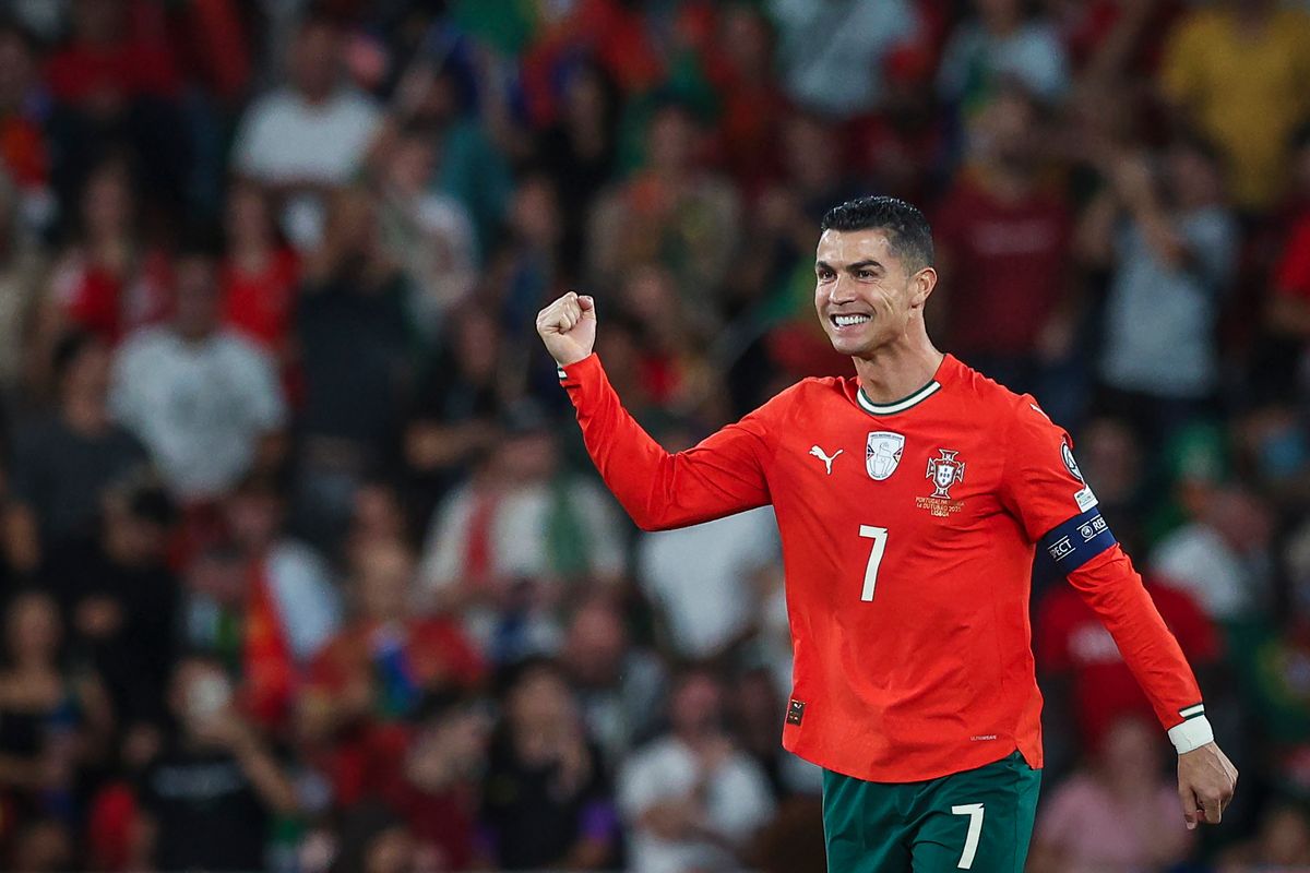 LISBON, PORTUGAL - OCTOBER 14: Cristiano Ronaldo of Portugal celebrates after scoring his team's first goal during the FIFA World Cup 2026 qualifier match between Portugal and Hungary at Estadio Jose Alvalade on October 14, 2025 in Lisbon, Portugal. (Photo by Carlos Rodrigues/Getty Images) 