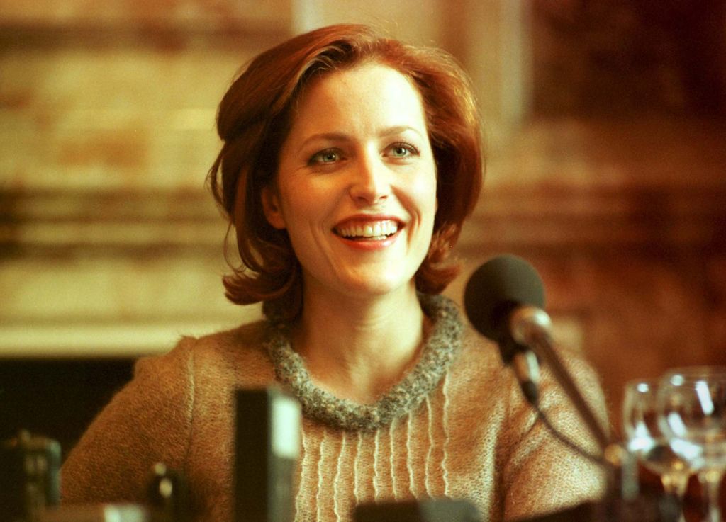 gillian anderson 90s