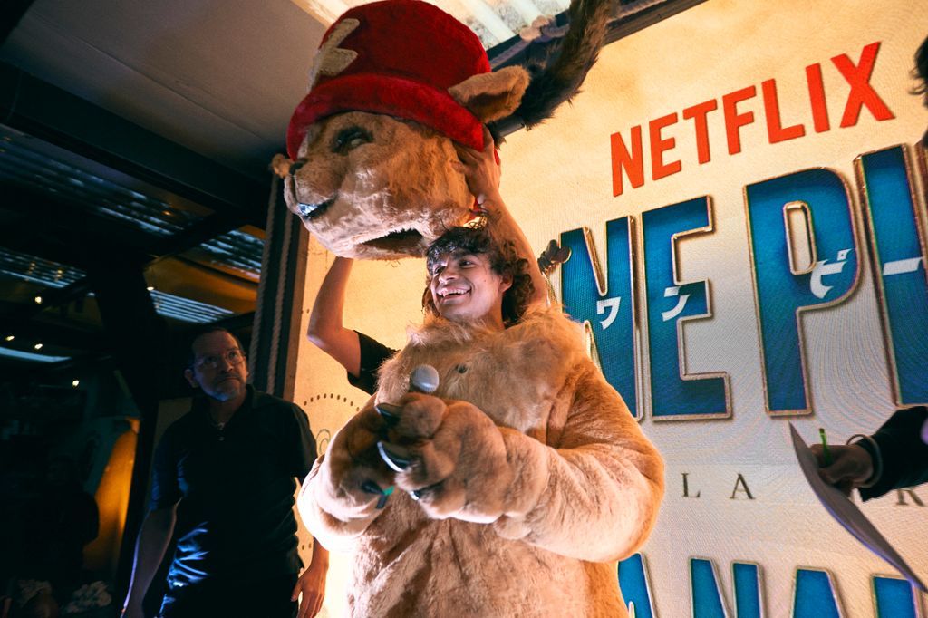 Iñaki Godoy at the training of Mexican nakamas in Mexico City, where he surprised everyone inside a Chopper mascot costume.