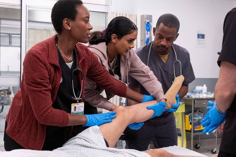 Tracy Ifeachor in a still from The Pitt