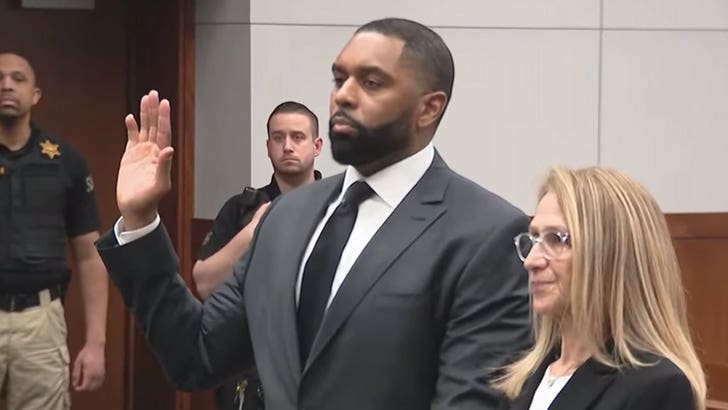 030626_sherrone_moore_stand_kal