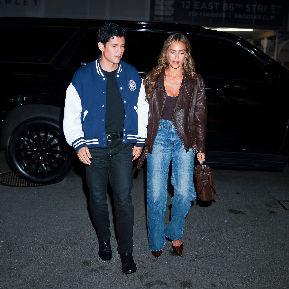  Danny Ramirez and Jessica Alba seen in SoHo on September 16, 2025 in New York City. 