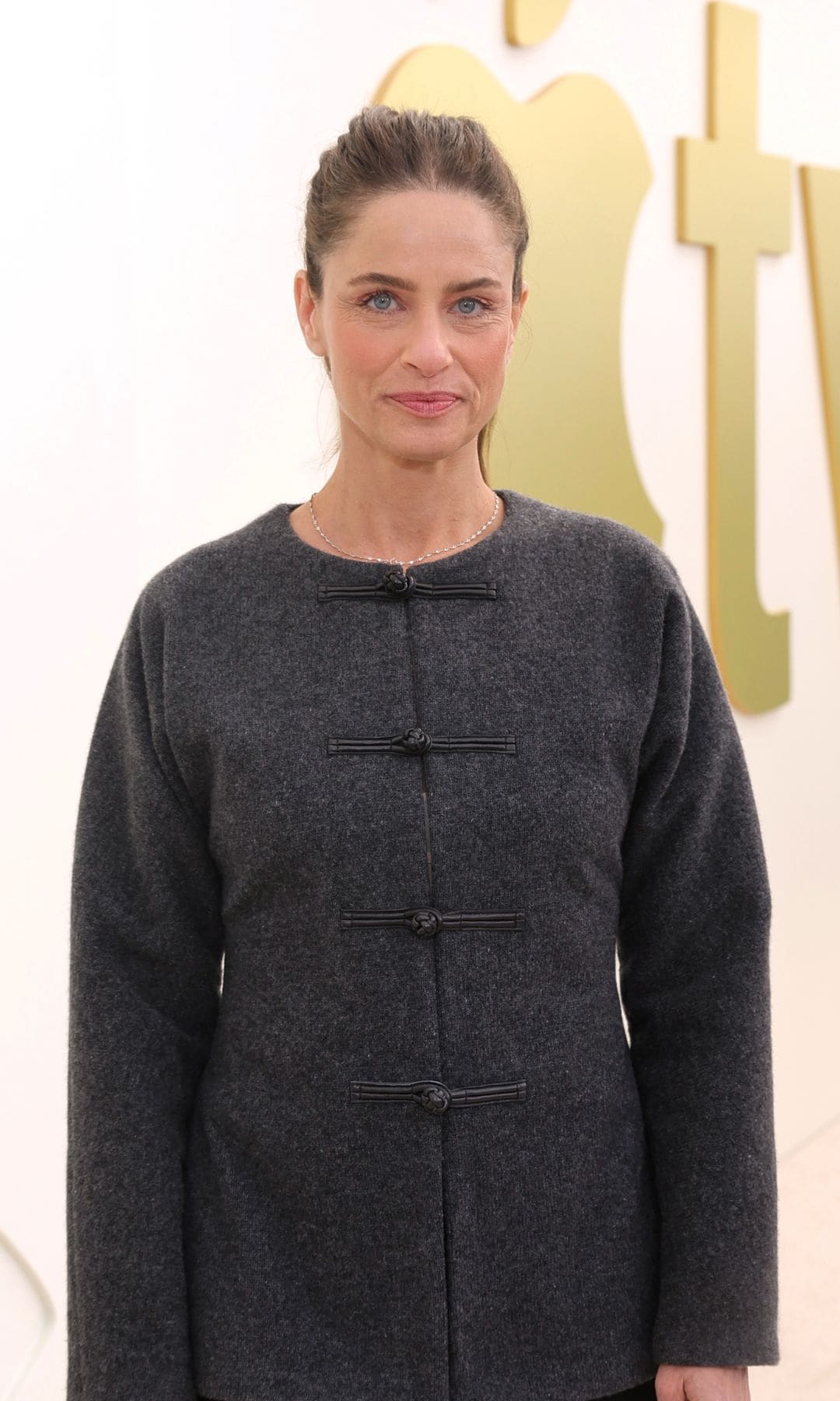 Amanda Peet opens up about cancer diagnosis while caring for her dying parents