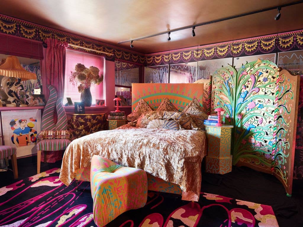 Zandra Rhodes' colourful bedroom at London home 