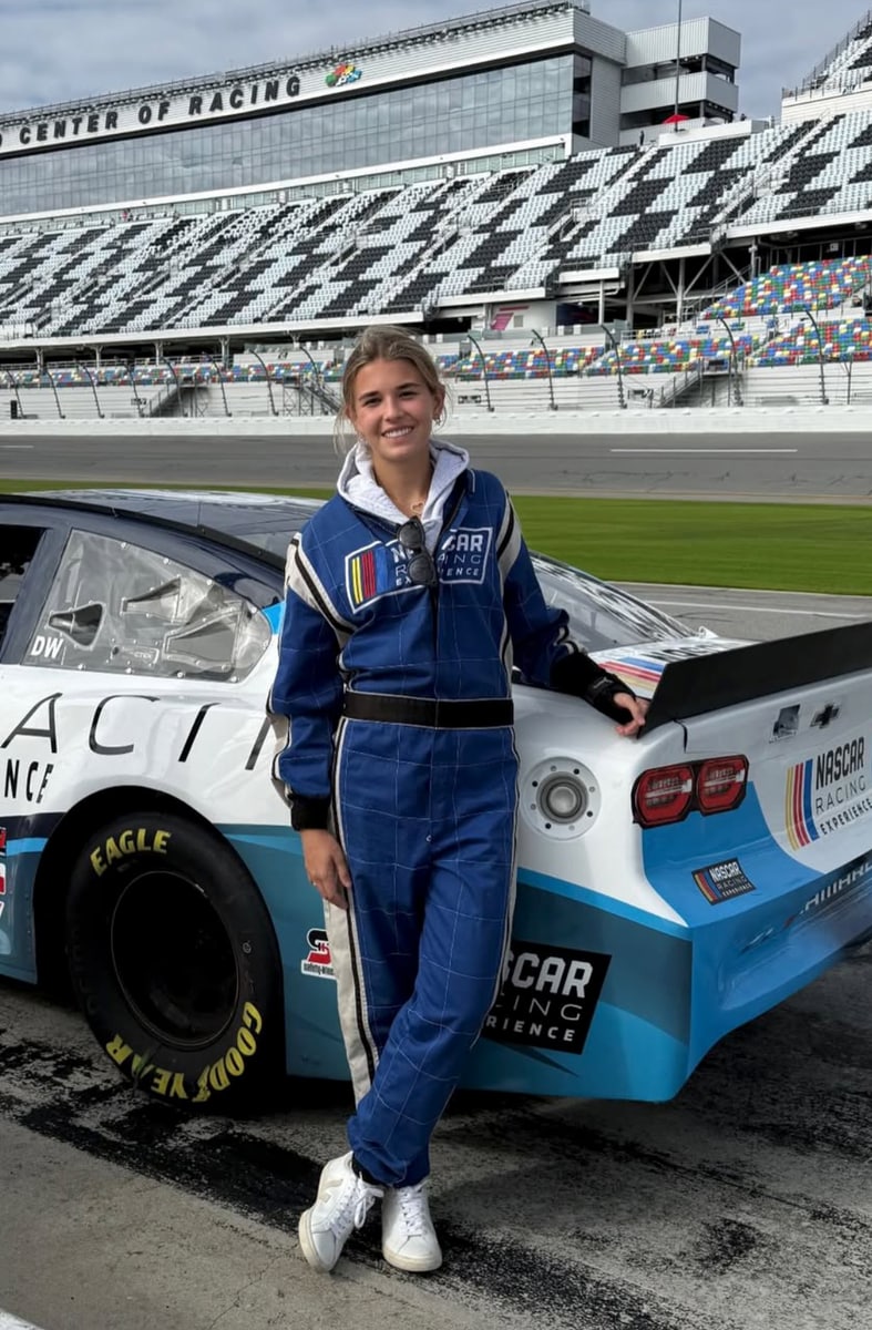 The Los Angeles vlog continues Kai’s expansion as a digital creator, blending travel, fitness, golf culture, and entertainment lifestyle content. 