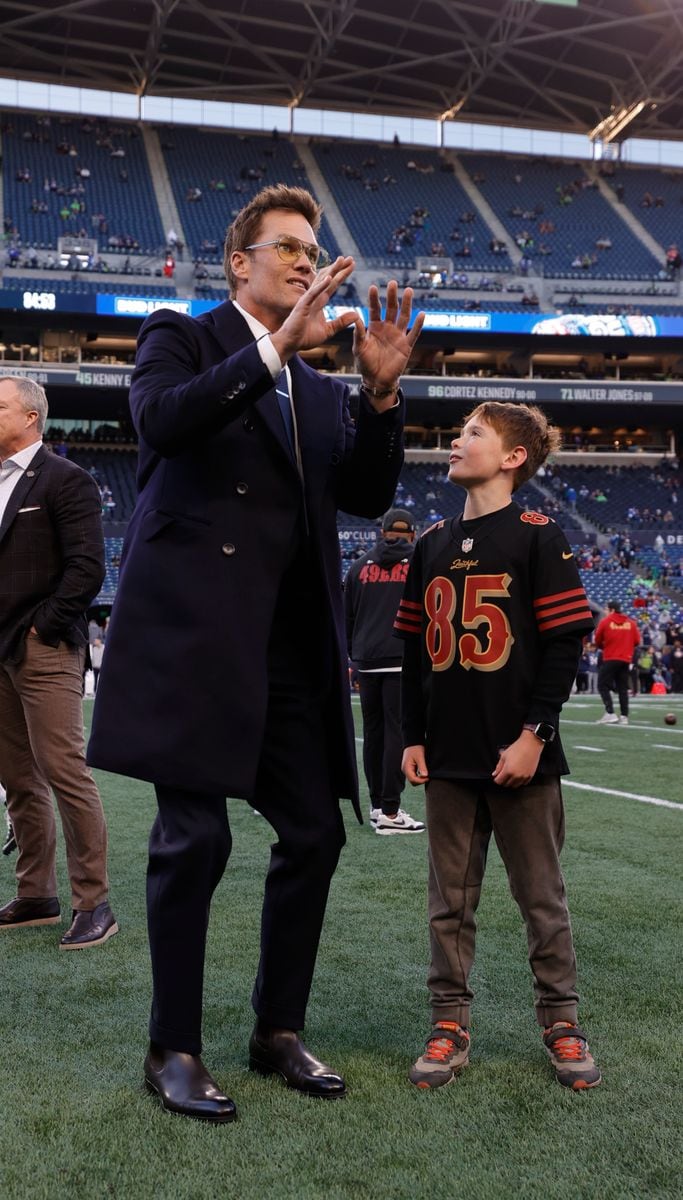 His children—Jack, 18 (with Bridget Moynahan), Benjamin, 16, and Vivian, 13 (with Gisele Bündchen)—aren’t exactly thrilled when their famous dad shows up courtside