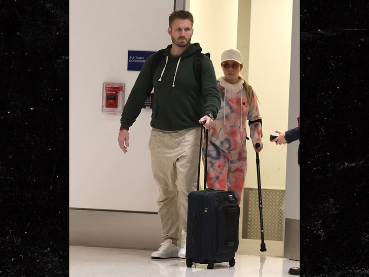 Hayden-Panettiere-backgrid-1