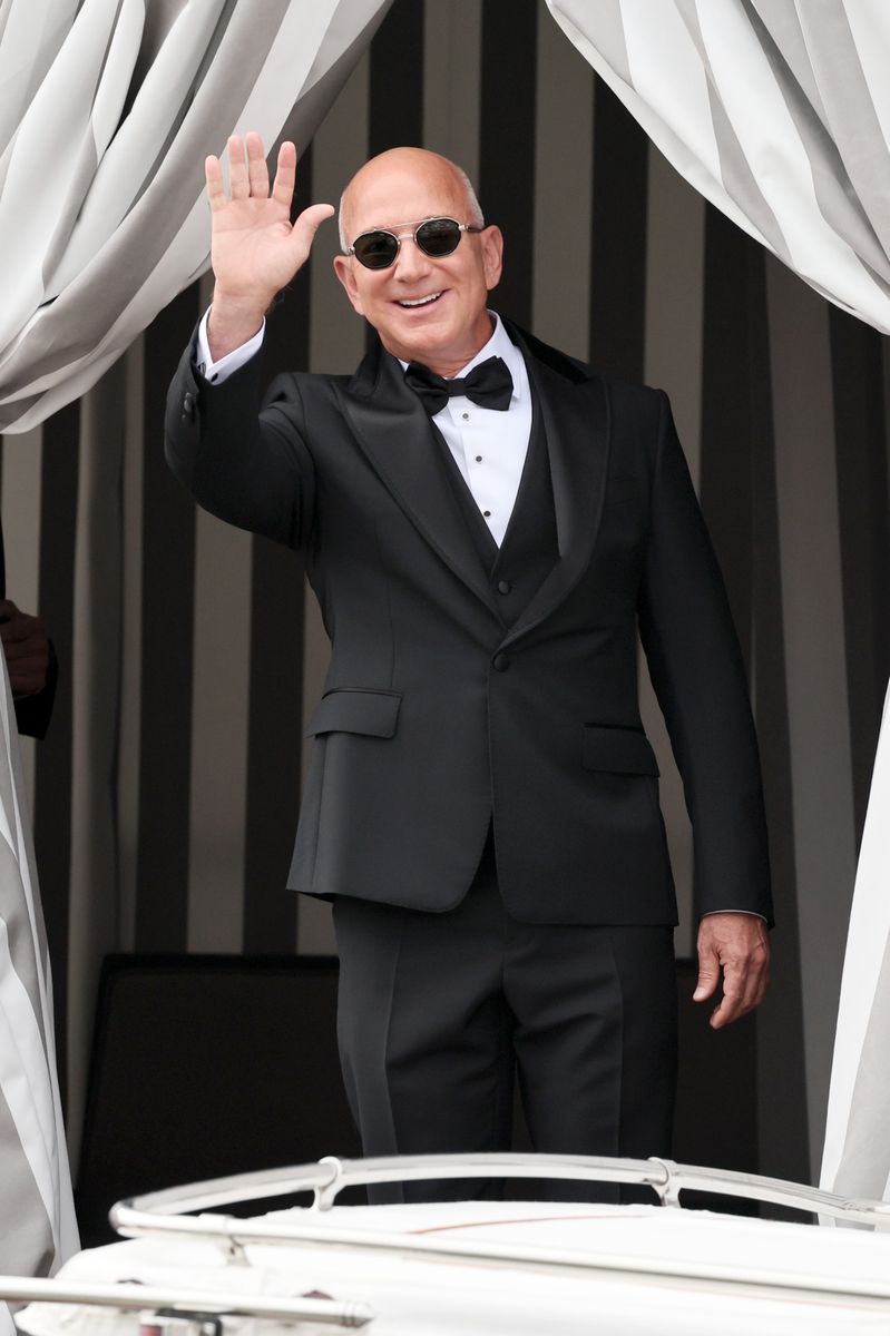 Jeff Bezos looks elegant in classic tuxedo ahead of his wedding to Lauren Sanchez