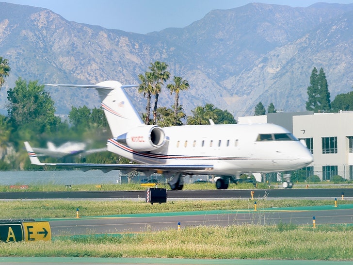 Rihanna flies out of Los Angeles amid shooting drama backgrid 2