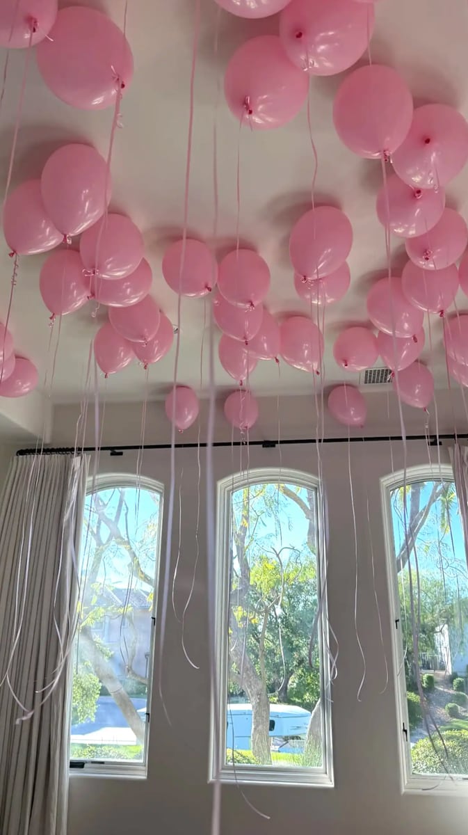 Atiana also gave followers a closer look at her birthday through her own Instagram Stories