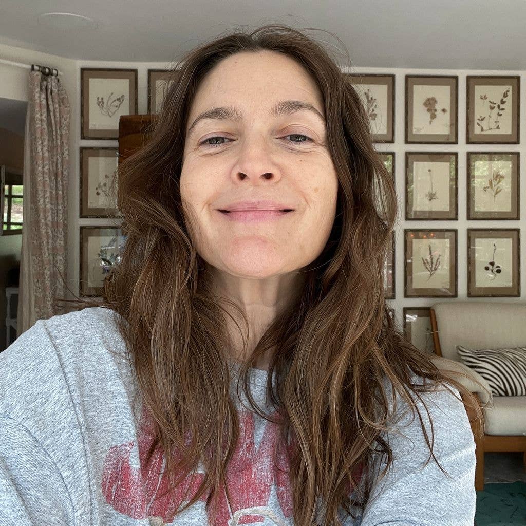 photo of drew barrymore with no makeup on