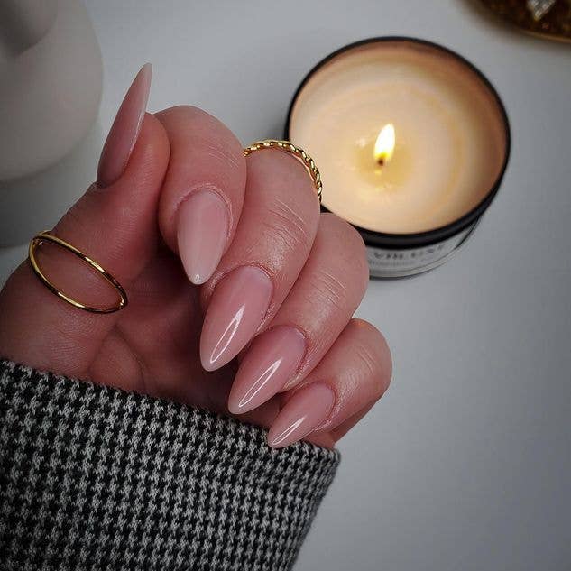  pink lip gloss nails by vhluxe