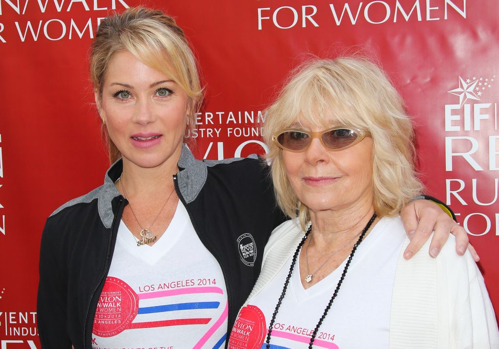 christina applegate mother 